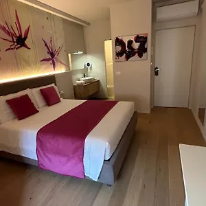 https://san-lorenzo-luxury-boutique.it-lombardy.com